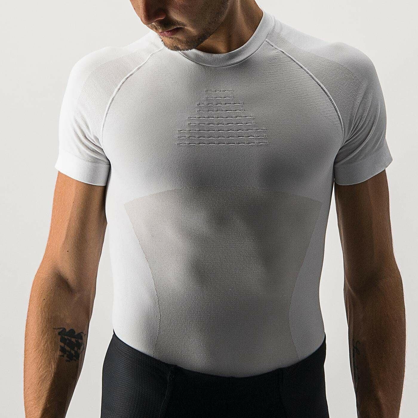 Castelli Core Seamless Short Sleeve Base Layer - Image 11